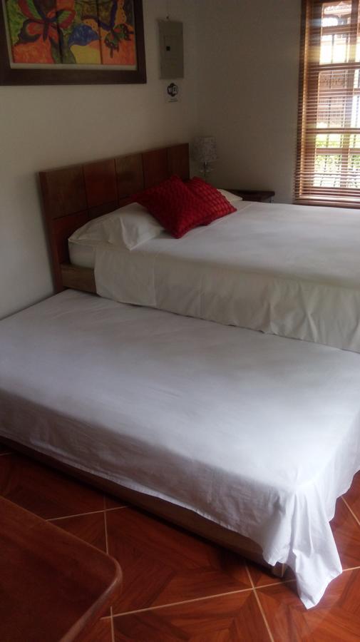 Casa Huespedes El Ensueno Hotel คาร์ดิน ภายนอก รูปภาพ